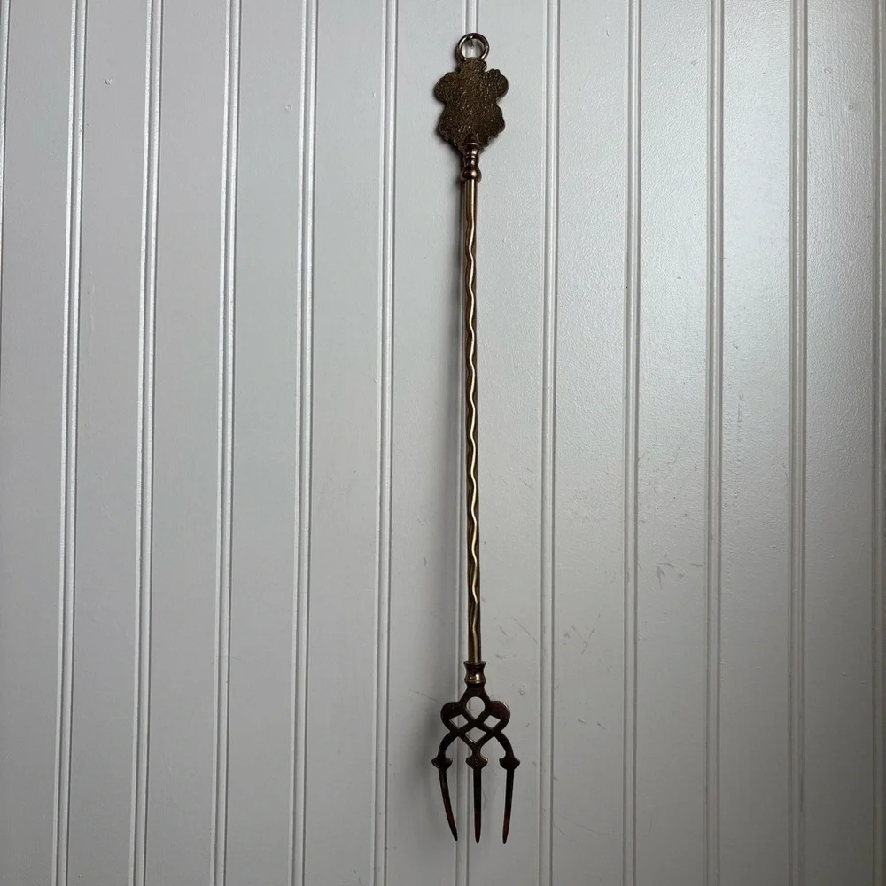 Peerage elegant brass